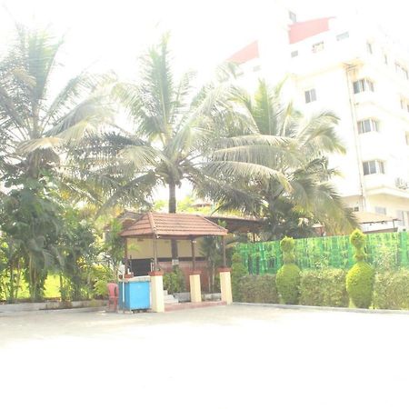 Hotel Stay By The Way Mysore Exterior foto