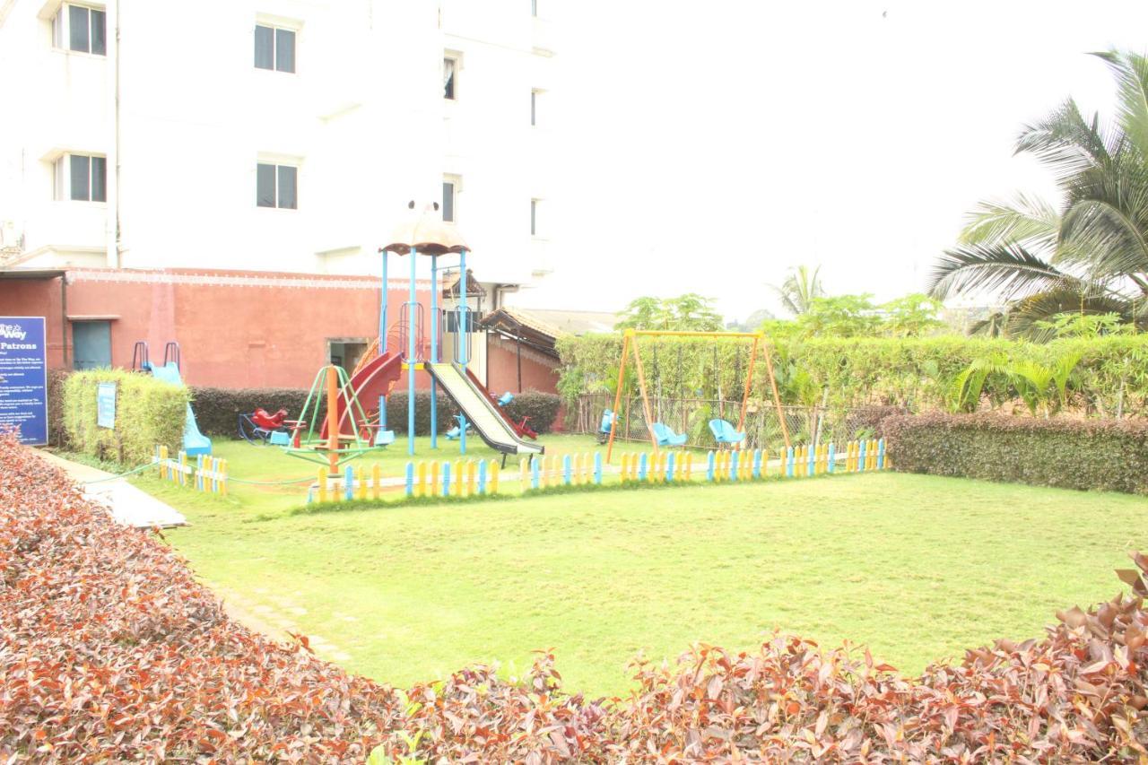 Hotel Stay By The Way Mysore Exterior foto